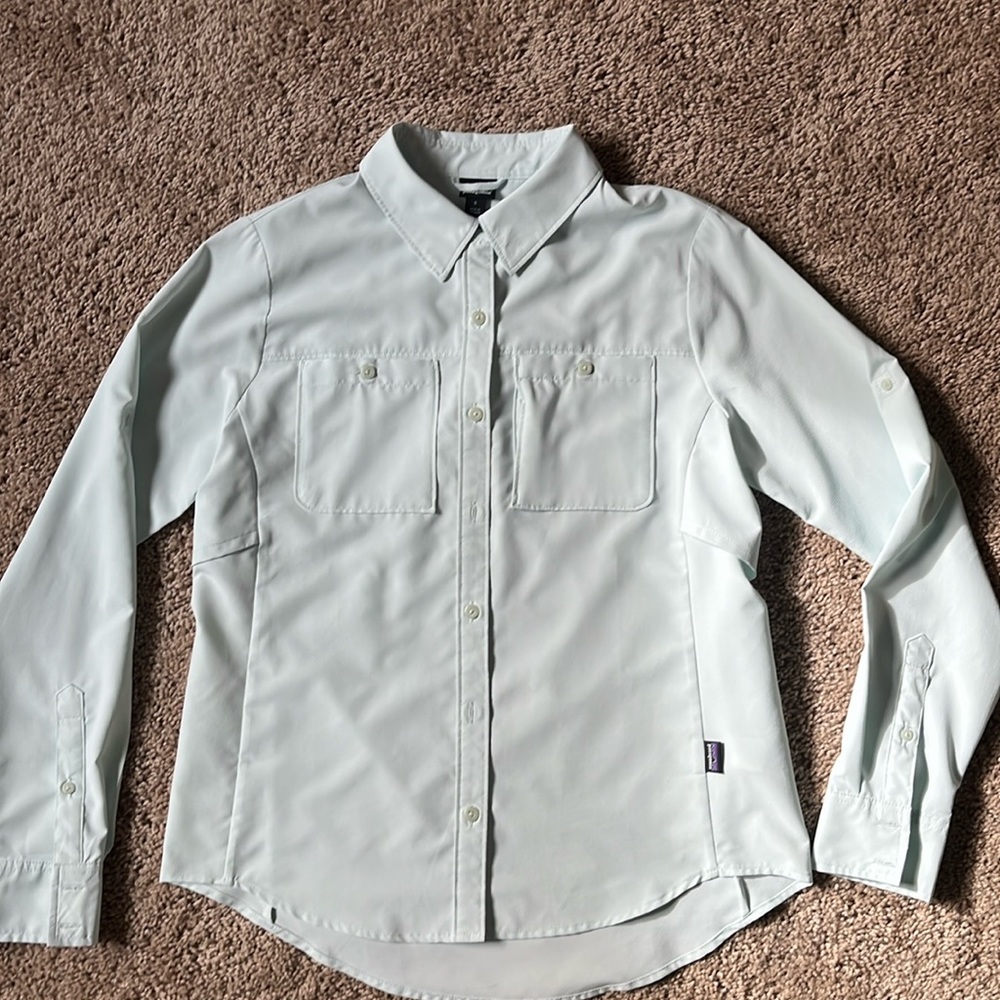 Patagonia Button Up Lightweight Long Sleeve Self Guided Hike Shirt Size Small